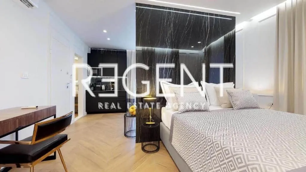 split, centar - dioklecijanova palača dva studio apartmana 65 m2 - slika 12