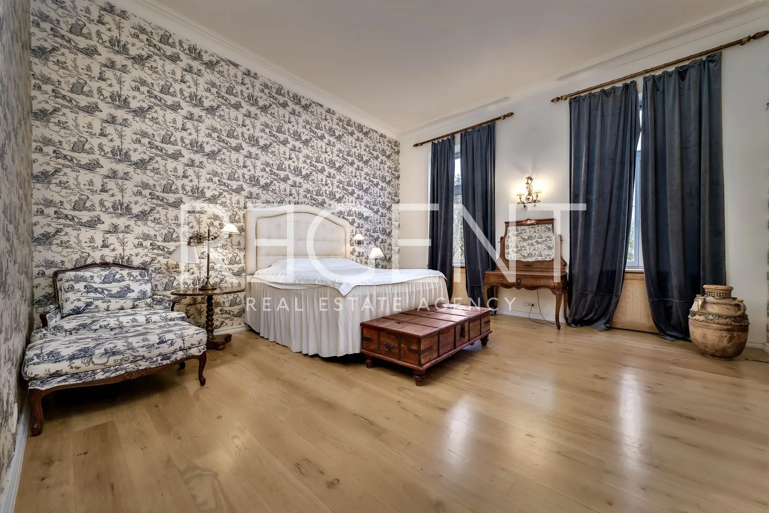 stan 197 m² za najam, centar — 1. kat, 2 kupaonice - slika 5