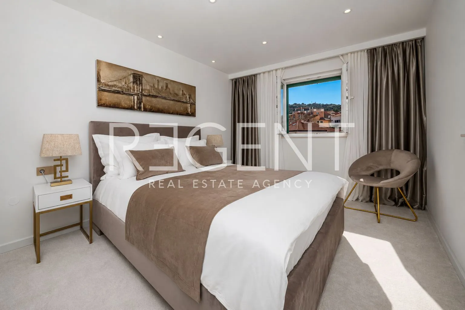 stan 53 m², varoš, split — 2ss, balkon, s pogledom na centar grada - slika 4