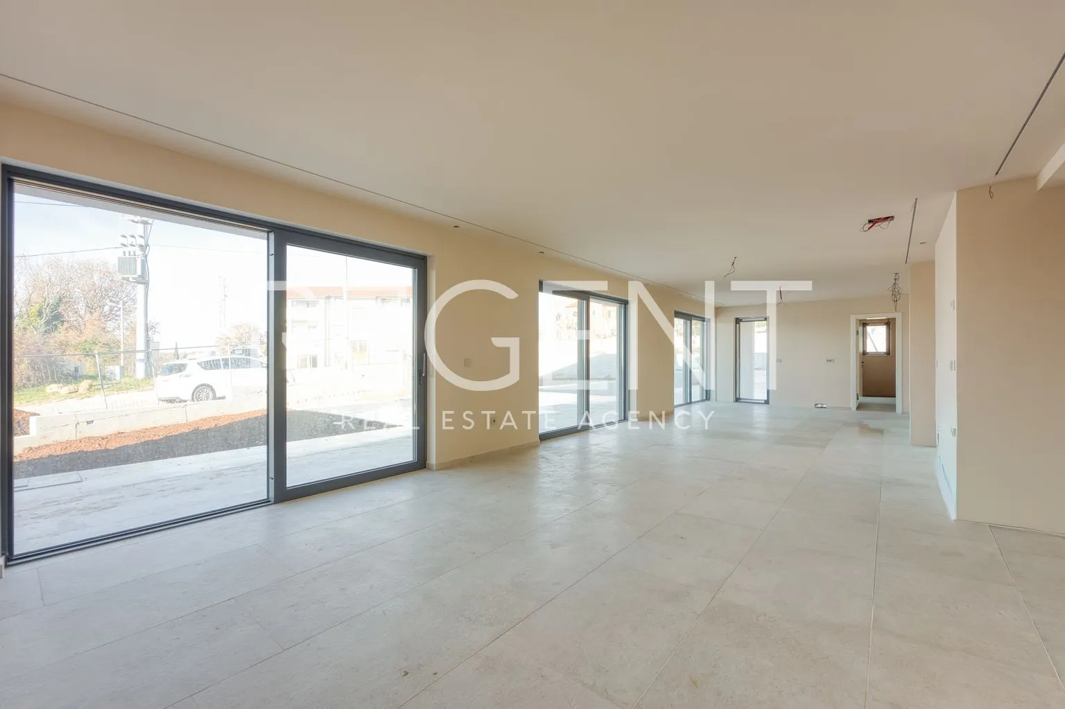 poreč – moderna vila s pogledom na more - slika 10