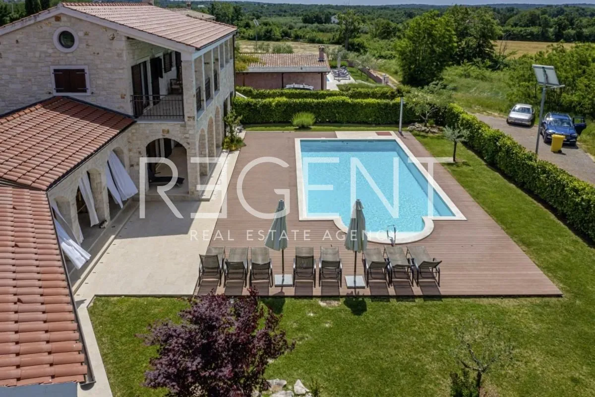 istra, sveti lovreč - autentična kamena vila 280 m2 - slika 10