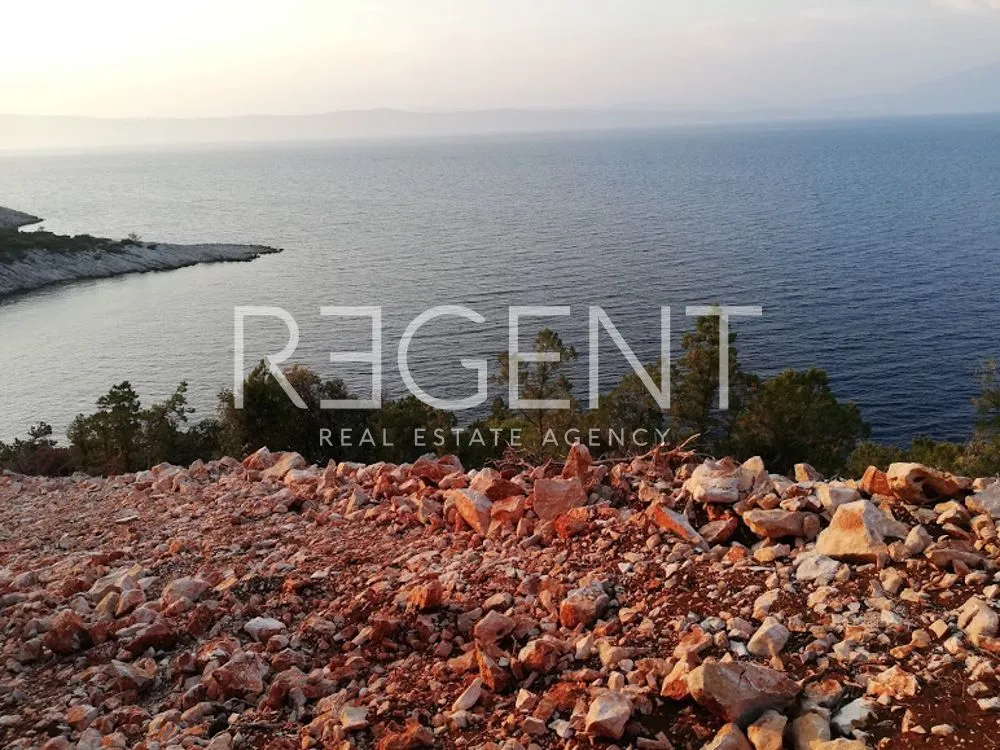 hvar - atraktivno zemljište uz more 74765 m2 - slika 4