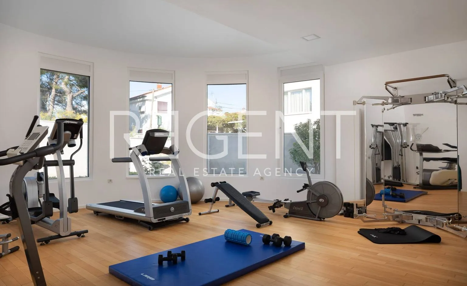 šibenik - prekrasna luksuzna vila uz more 1000 m2 - slika 78