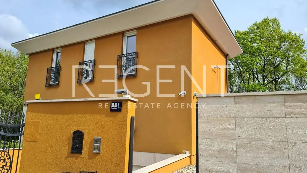 zagreb, remete - vila s bazenom i dvorištem - slika 12