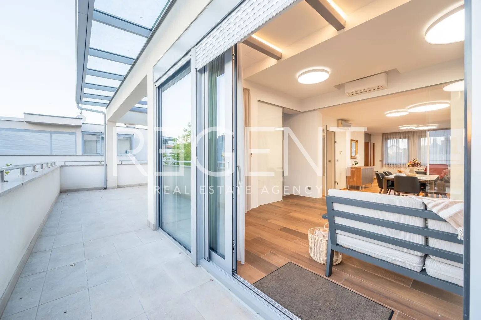 zagreb, srebrnjak – uređen trosoban penthouse za najam - slika 5