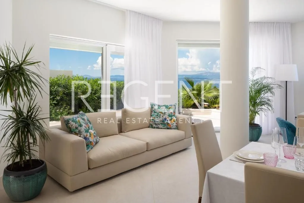 brač - moderna vila prvi red uz more - slika 28