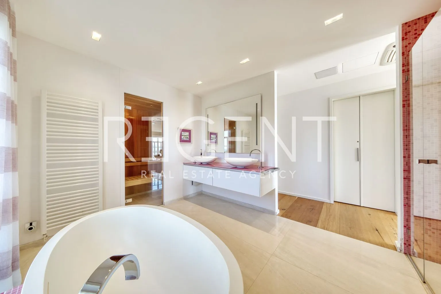 zadar - luksuzna vila prvi red uz more 210 m2 - slika 22