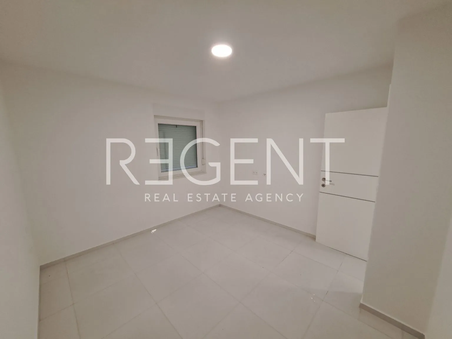 crikvenica - trosoban stan 57 m2, novogradnja - slika 4