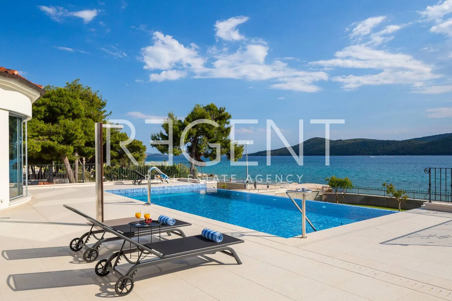 šibenik - prekrasna luksuzna vila uz more 1000 m2 - slika 33