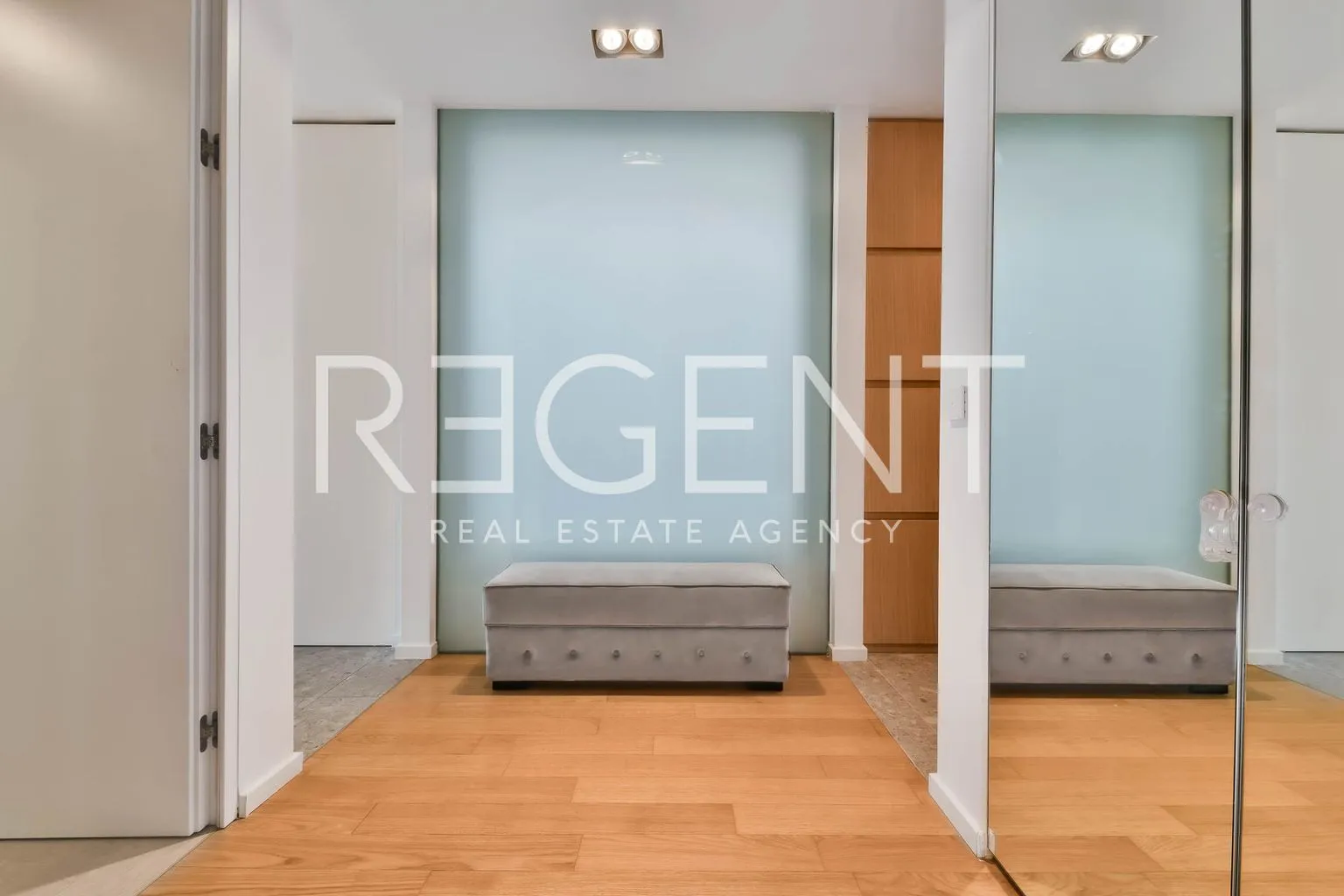 zagreb, ban centar – trosoban stan 131 m2 - slika 11