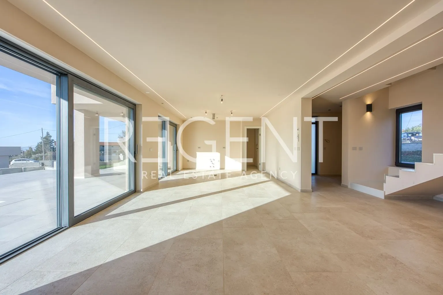 poreč – moderna vila s krovnom terasom - slika 19