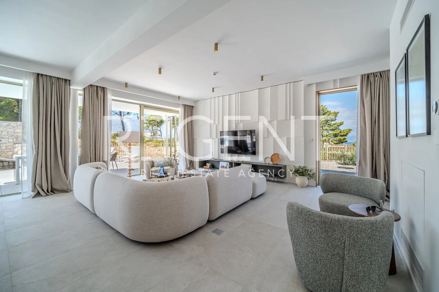 brač, sutivan - predivna vila u blizini mora 274m2 - slika 21
