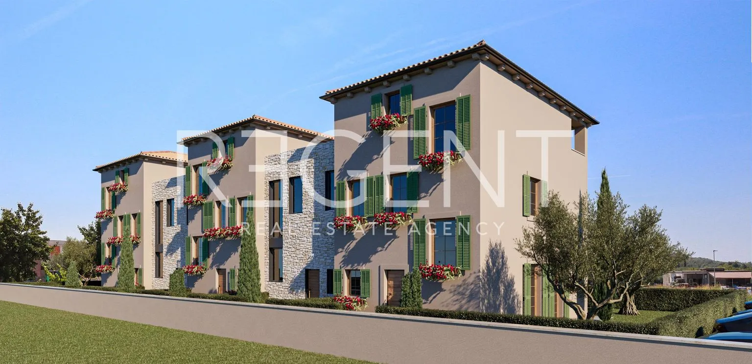 poreč, varvari – kuća u nizu 152 m², vrt 140 m², terasa - slika 6