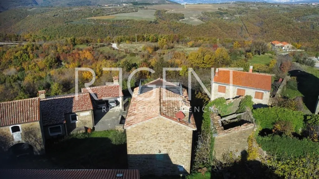 istra, brič - prekrasna kamena kuća 270 m2 - slika 2