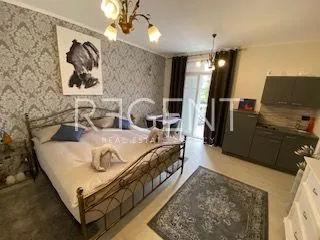 rovinj – luksuzna vila s bazenom i pogledom na more - slika 15