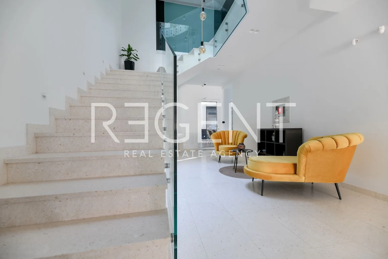 zadar, turanj – luksuzna vila s apartmanima, prvi red do mora - slika 5