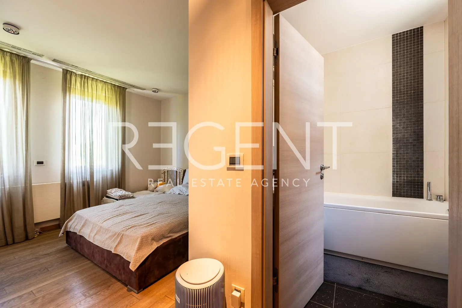 kuća 376 m², gornje prekrižje — parcela 704 m² - slika 12