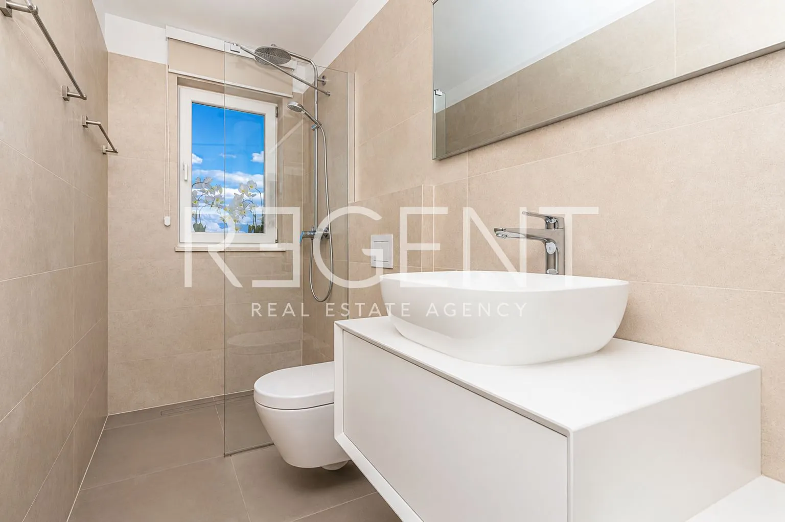stan 53 m², varoš, split — 2ss, balkon, s pogledom na centar grada - slika 5