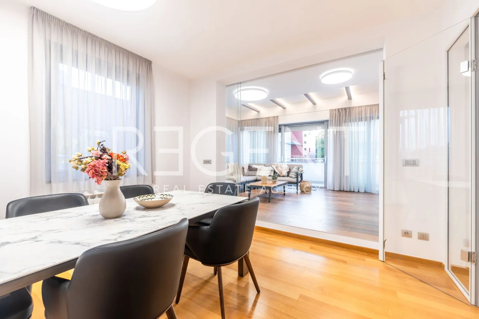 zagreb, srebrnjak – uređen trosoban penthouse za najam - slika 3