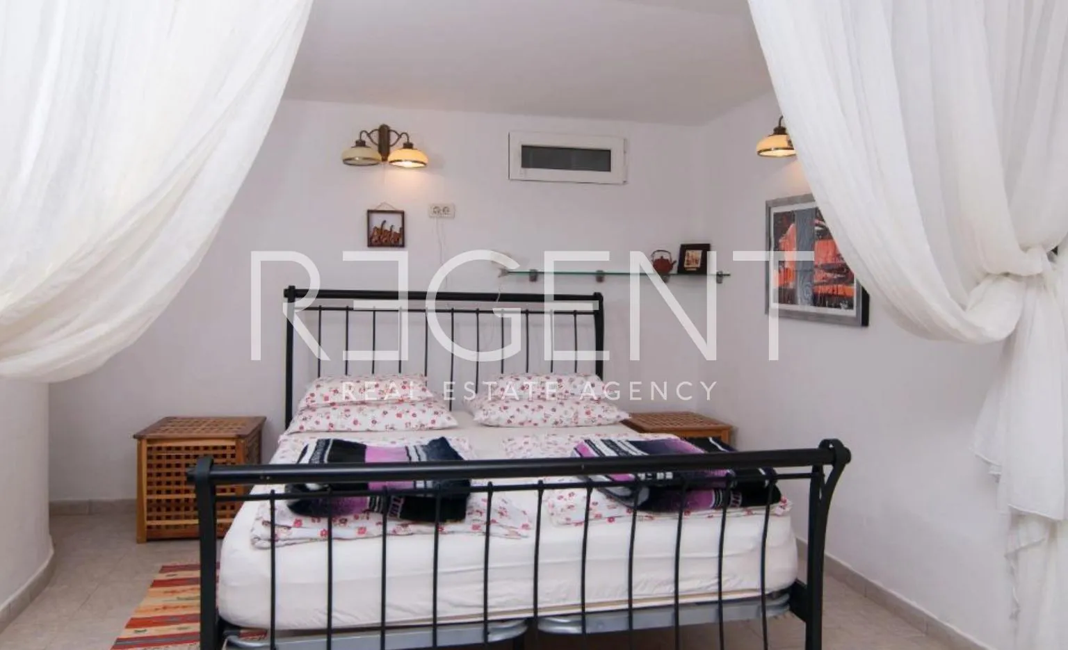 brač, mirca - vila s bazenom prvi red uz more - slika 23