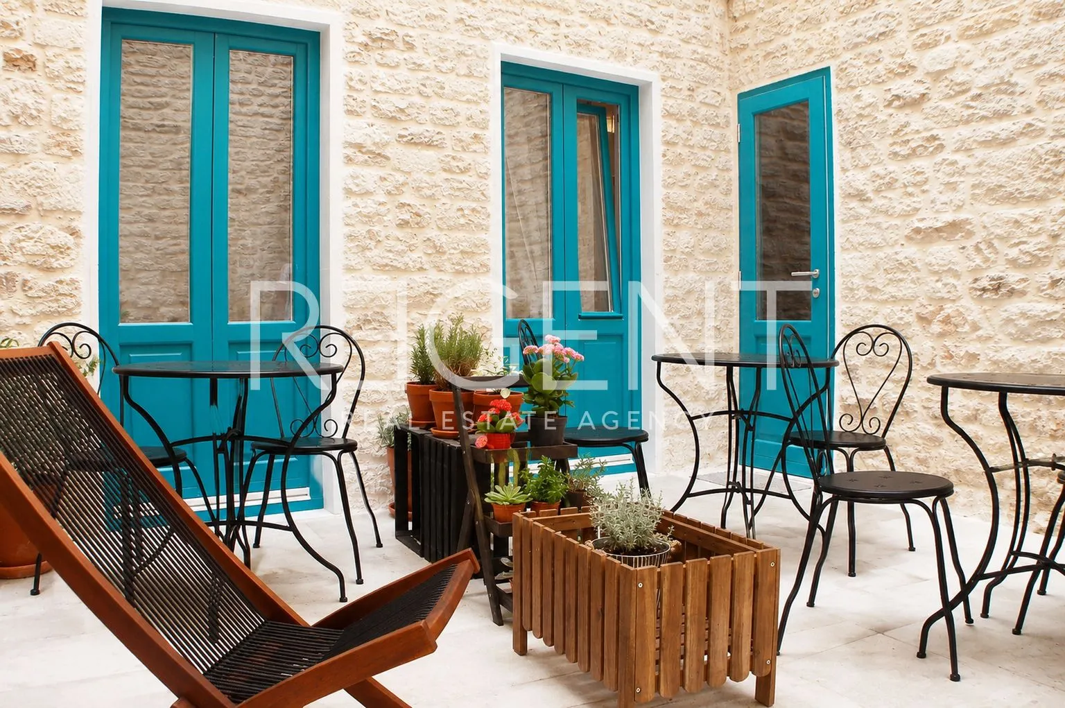 šibenik, centar – potpuno uređena kuća s 4 apartmana - slika 10