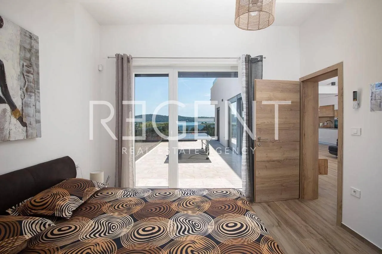 istra, medulin - prekrasna villa s wellnessom nkp 190 m2 nadomak mora - slika 17