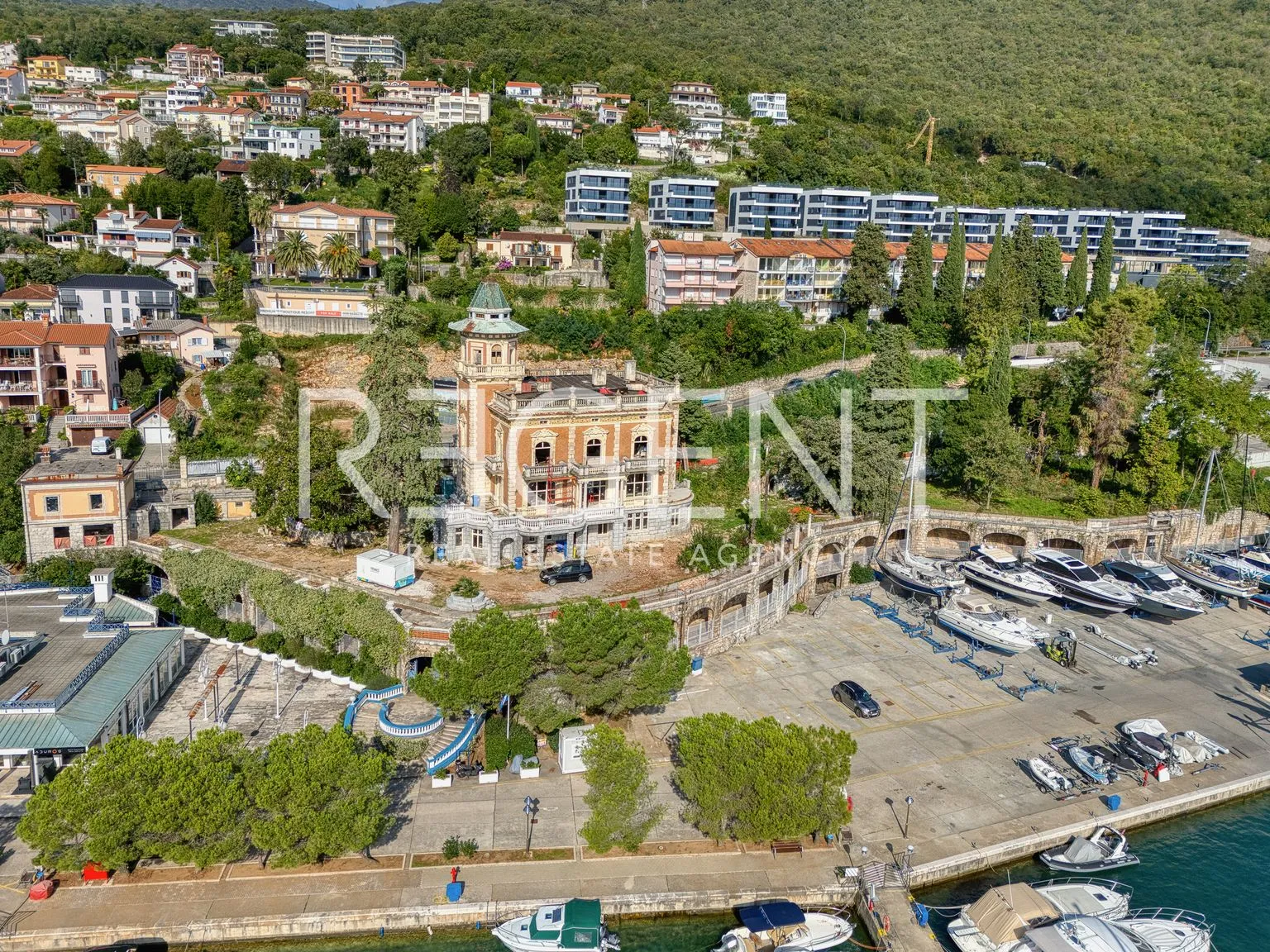 ičići, opatijska rivijera – povijesna vila s pogledom na more - slika 12
