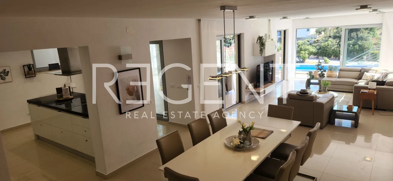 korčula, žrnovo - vila prvi red uz more 280 m2 - slika 11
