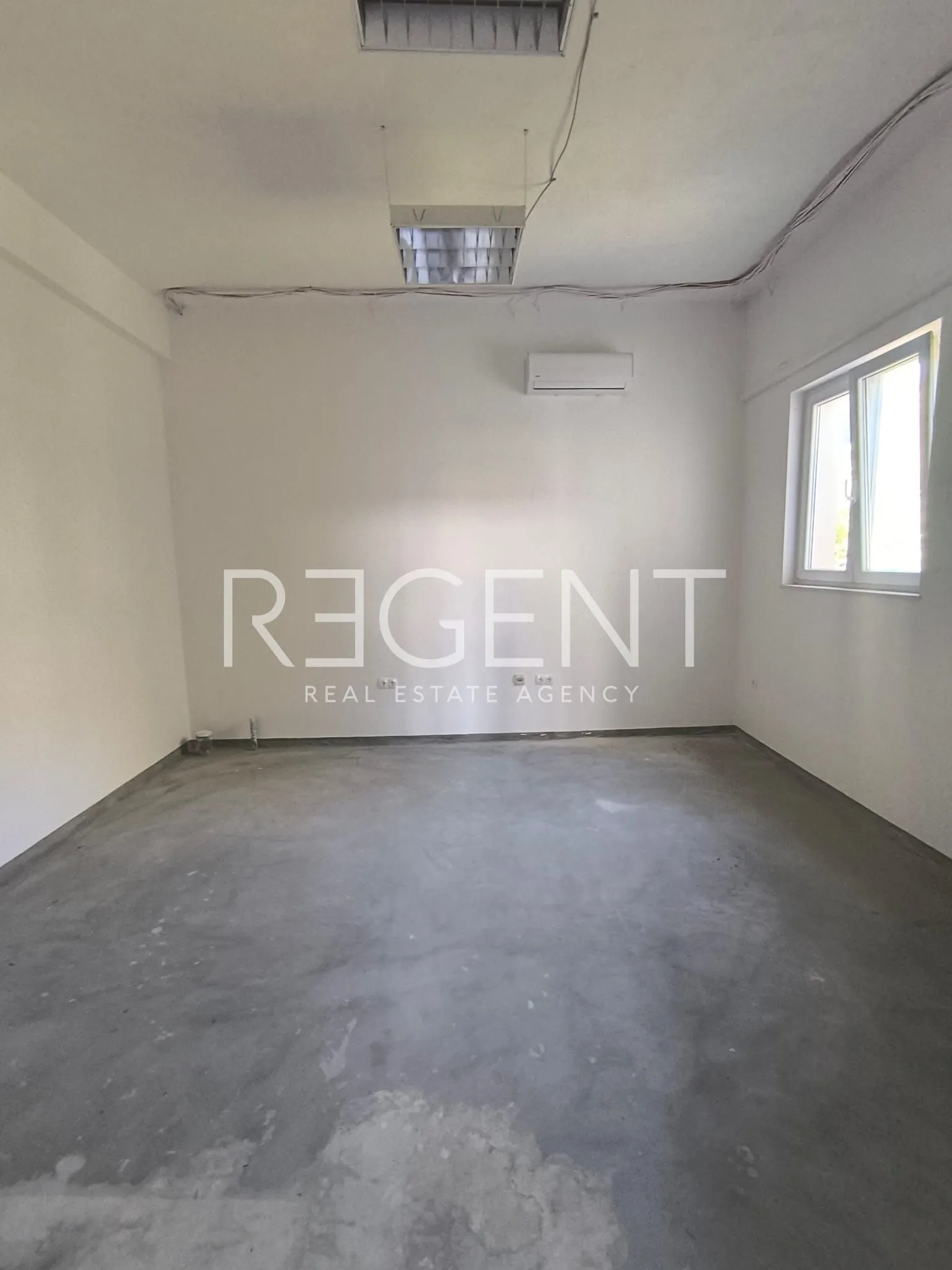 poslovni prostor 65 m², kaštel novi — ured, skladište, parking - slika 2