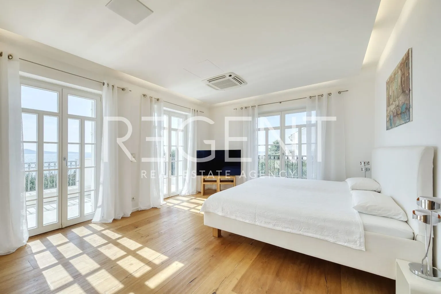 zadar - luksuzna vila prvi red uz more 210 m2 - slika 29