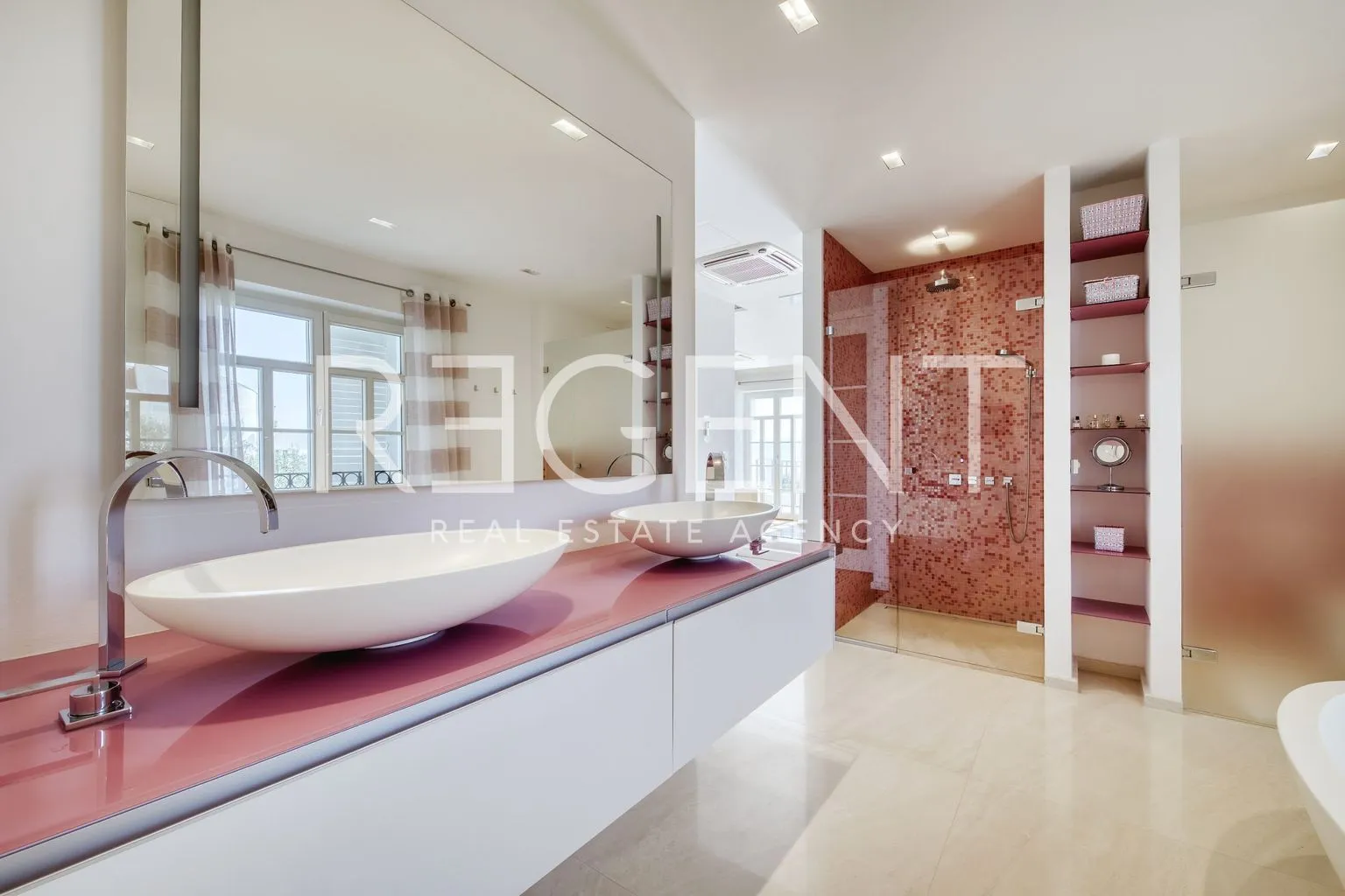 zadar - luksuzna vila prvi red uz more 210 m2 - slika 24