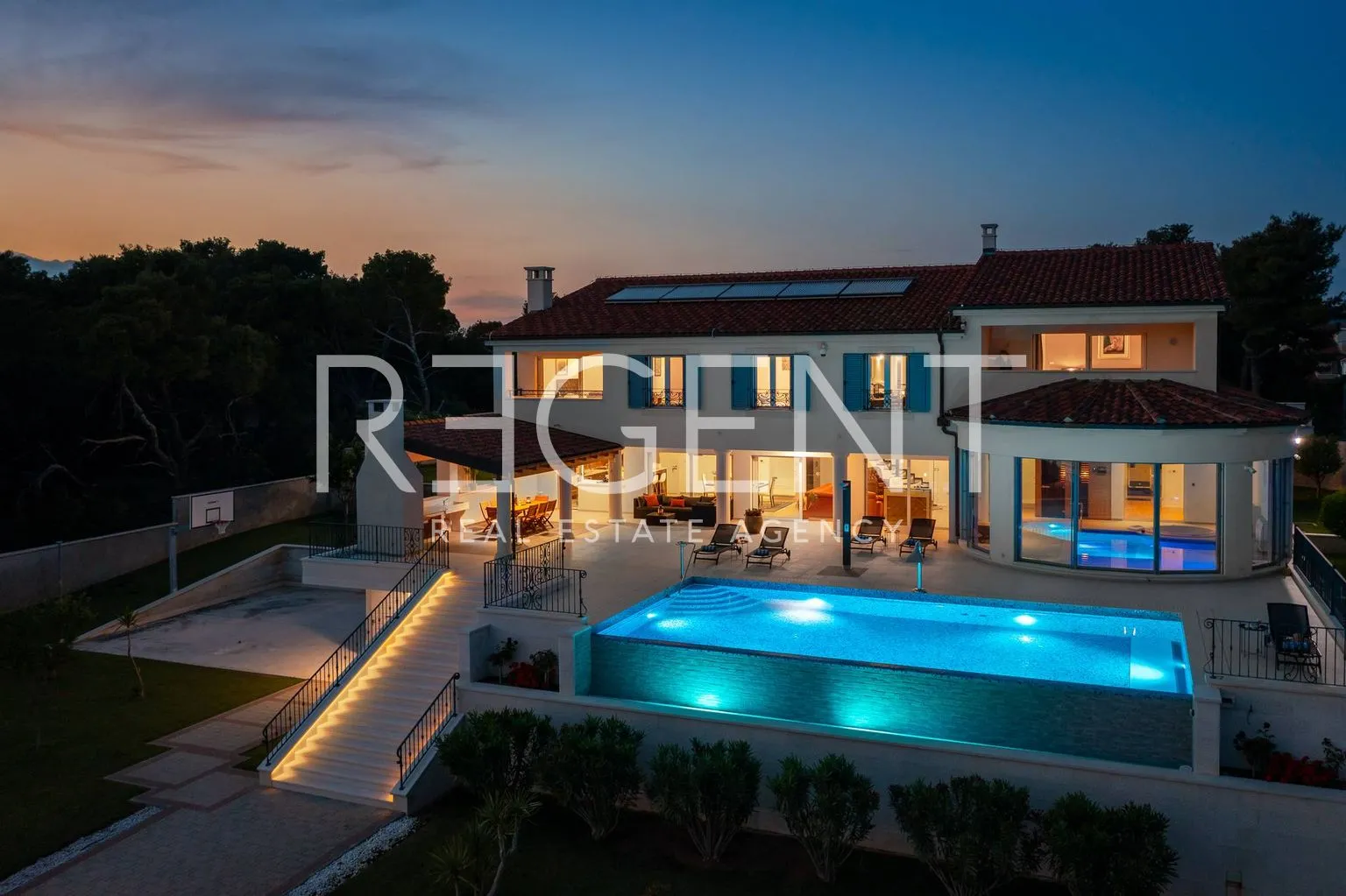 šibenik - prekrasna luksuzna vila uz more 1000 m2 - slika 29