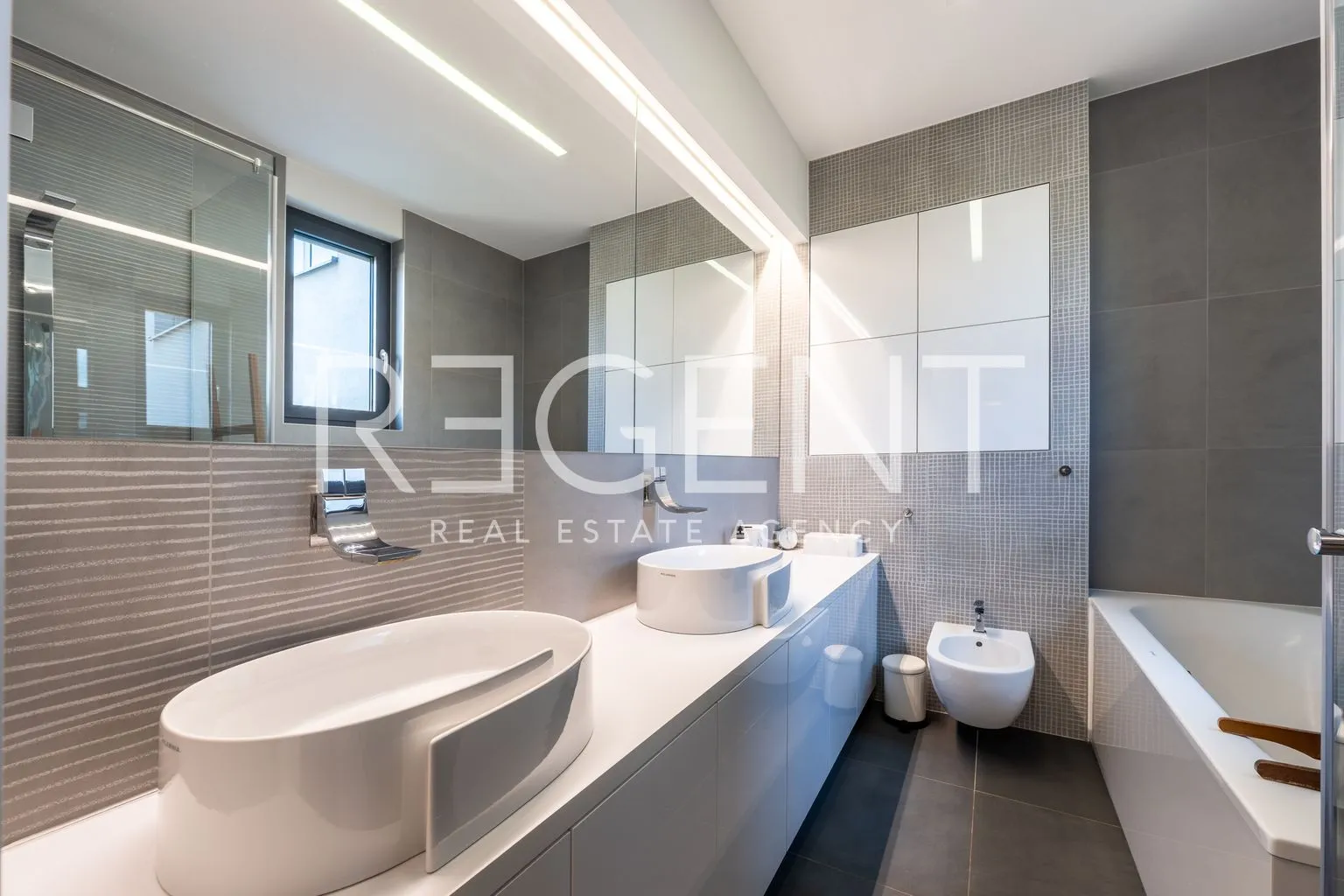 zagreb, šalata - luksuzni penthouse sa panoramskom krovnom terasom - slika 19