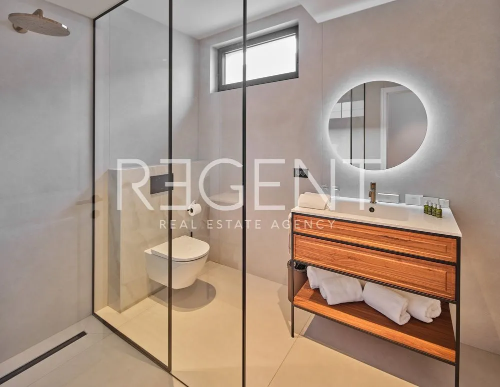 trogir - moderna villa s pogledom na more 341 m2 - slika 33