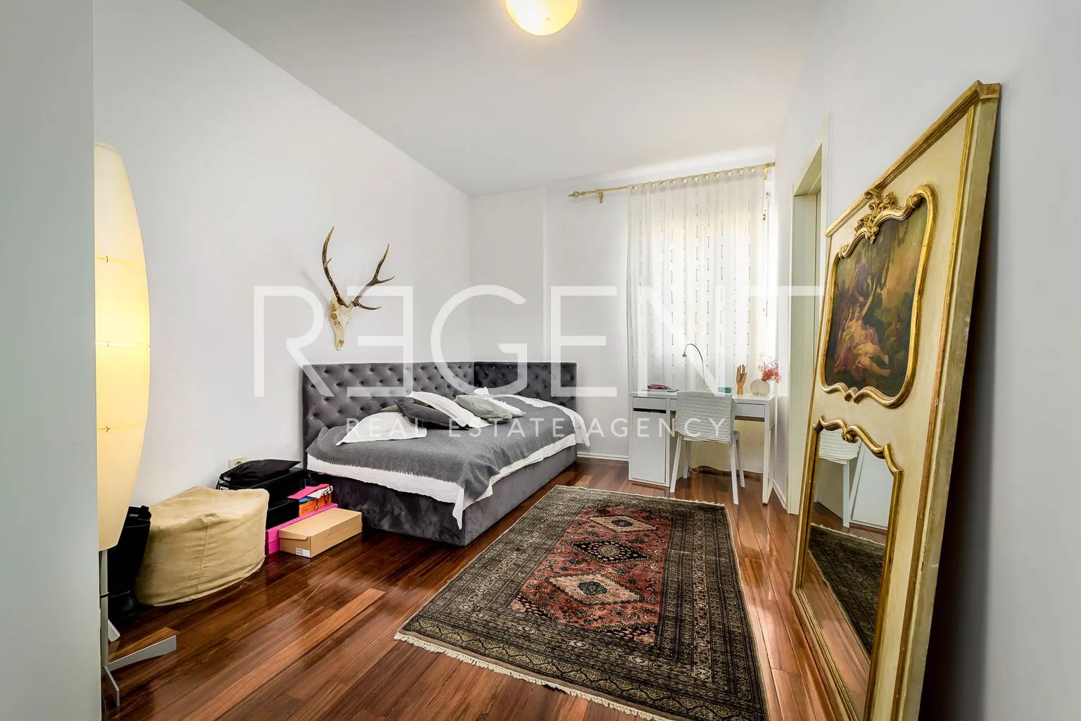zagreb, centar – elegantni četverosobni stan - slika 5