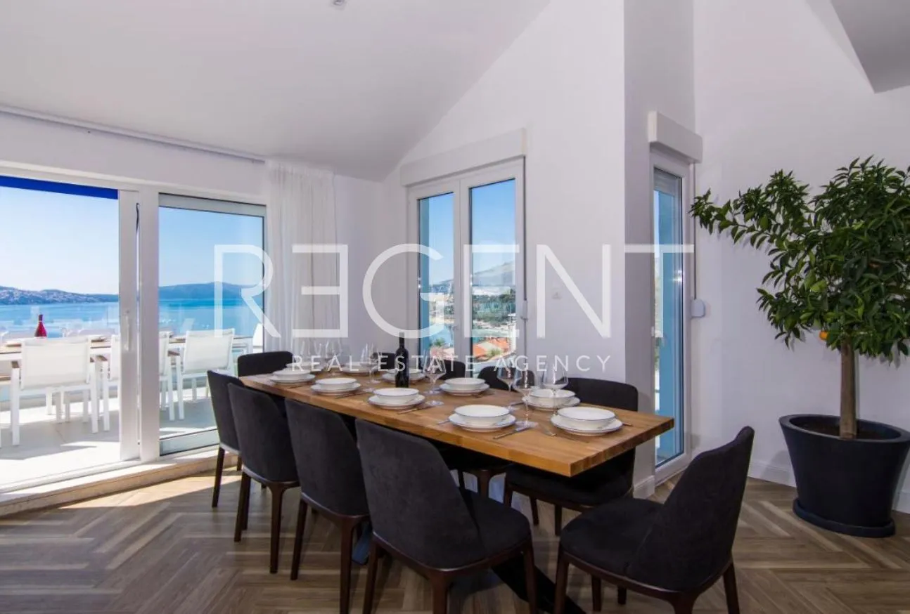 trogir - moderan, peterosobni penthouse s terasom i pogledom na more 185 m2 - slika 9