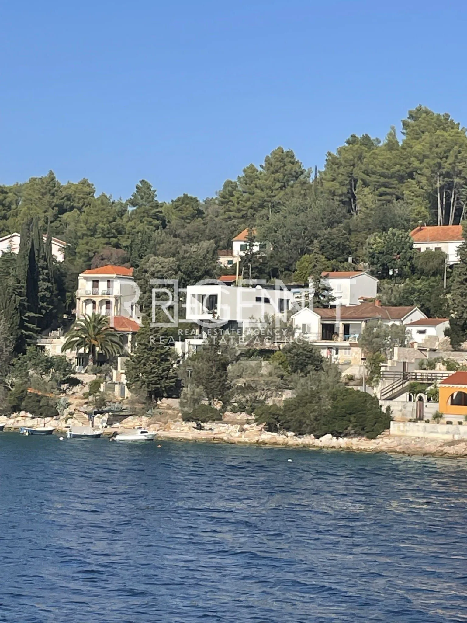 korčula, blato - građevinsko zemljište prvi red uz more 12,294 m2 - slika 2