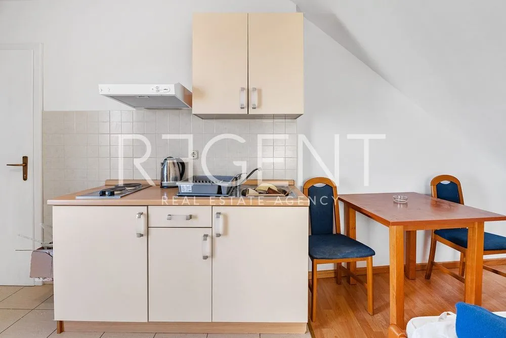 makarska, centar - apartmanska kuća u blizini centra bruto površine 186 m2 - slika 7