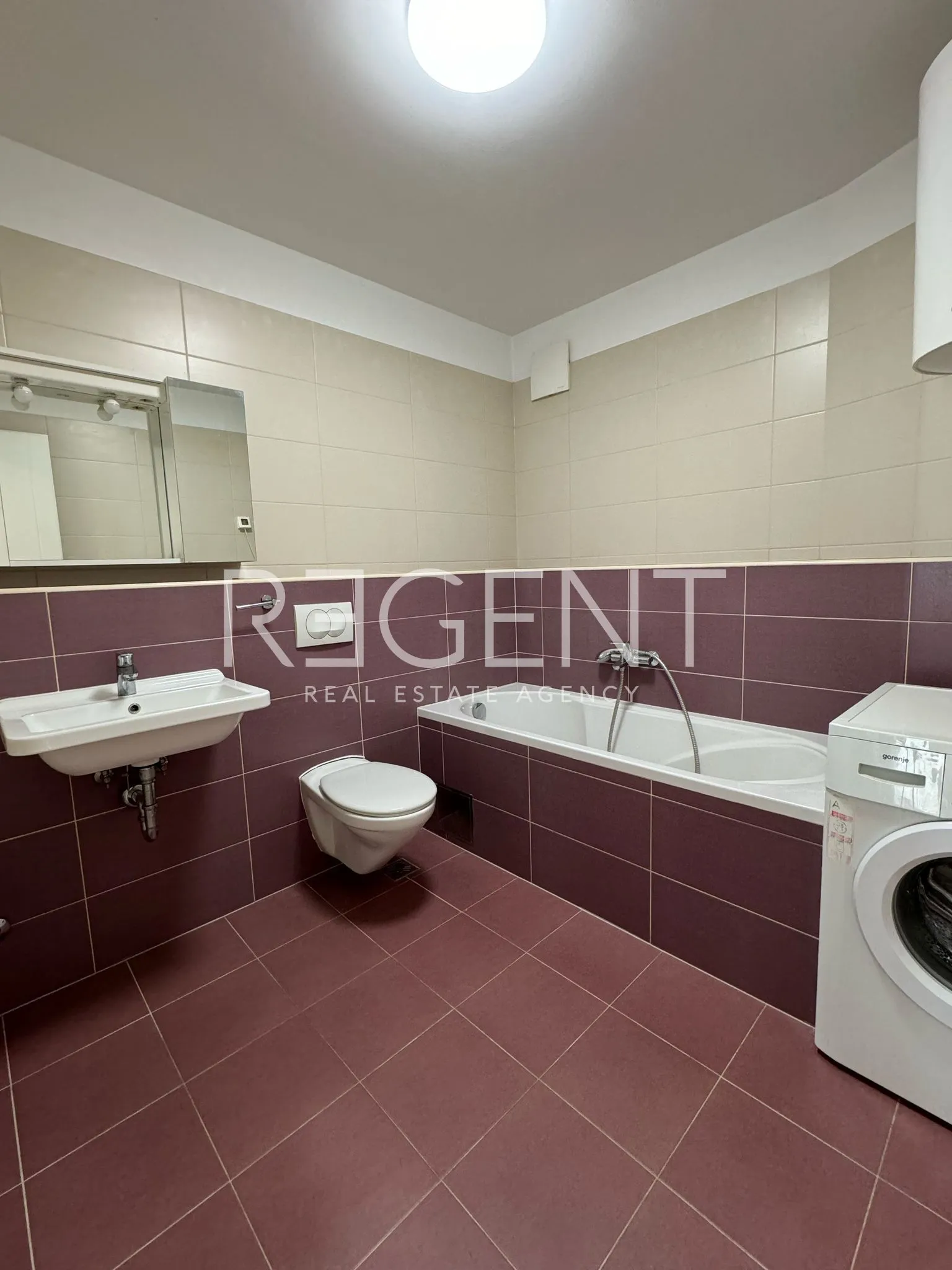 split, žnjan - trosobni penthouse s terasom i pogledom na more 102 m2 dugoročni najam - slika 2