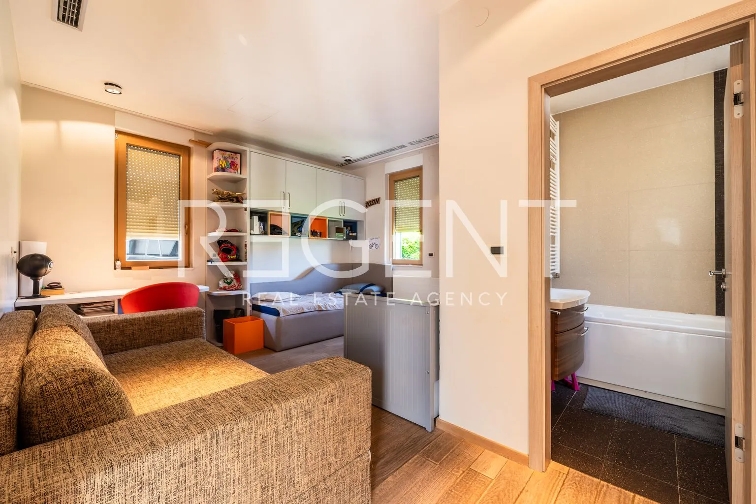 kuća 376 m², gornje prekrižje — parcela 704 m² - slika 13