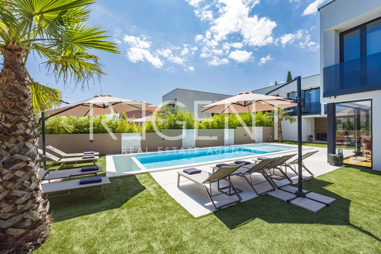 istra, medulin - prekrasna moderna vila 220 m2 - slika 38