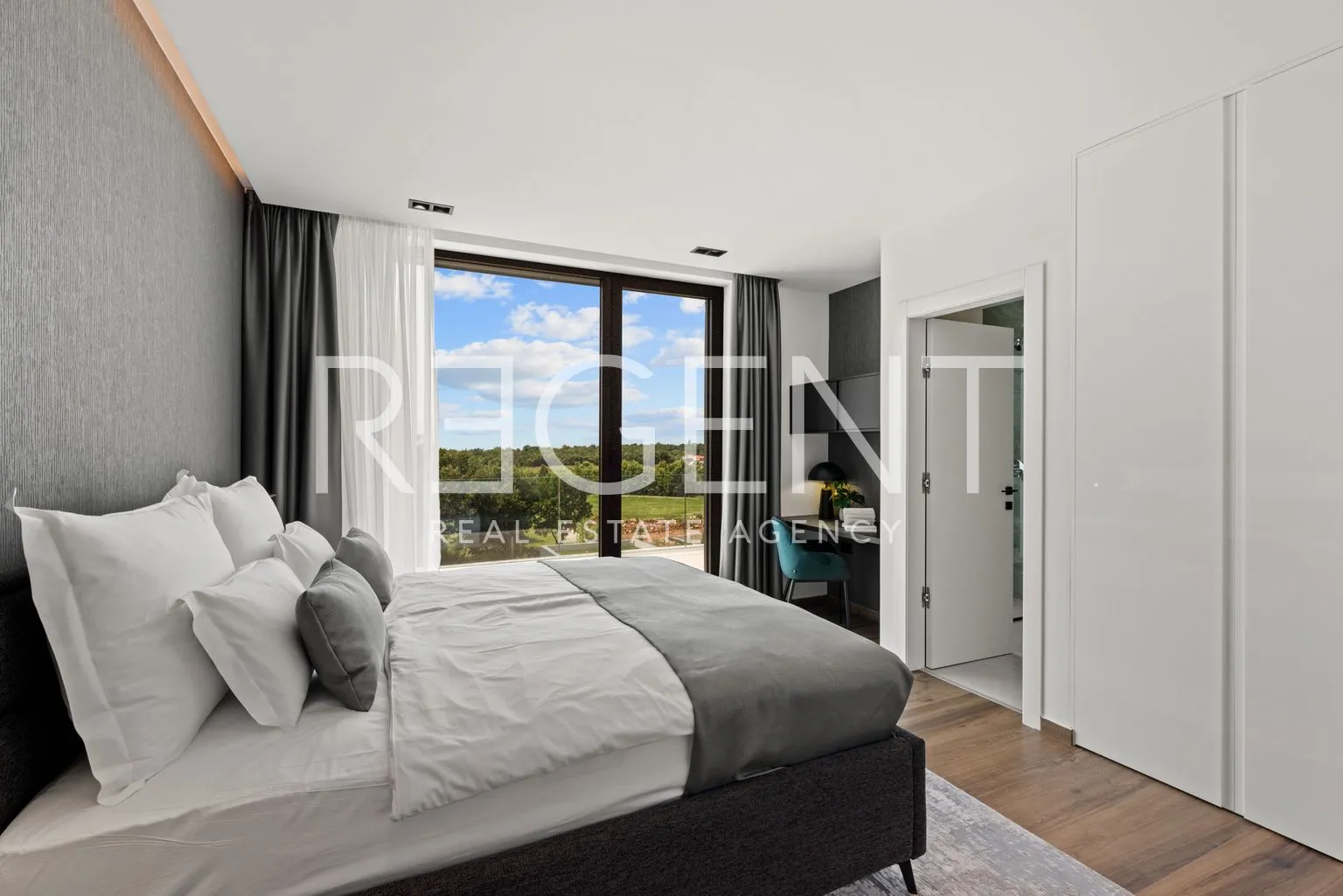 istra, poreč – dizajnerska vila s pogledom na more 310 m2 - slika 28