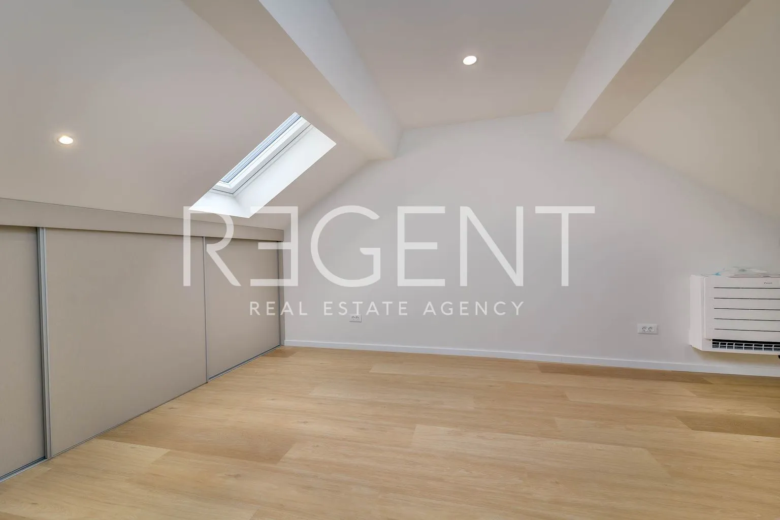 zagreb, centar – luksuzan dvoetažan penthouse 150 m² - slika 9