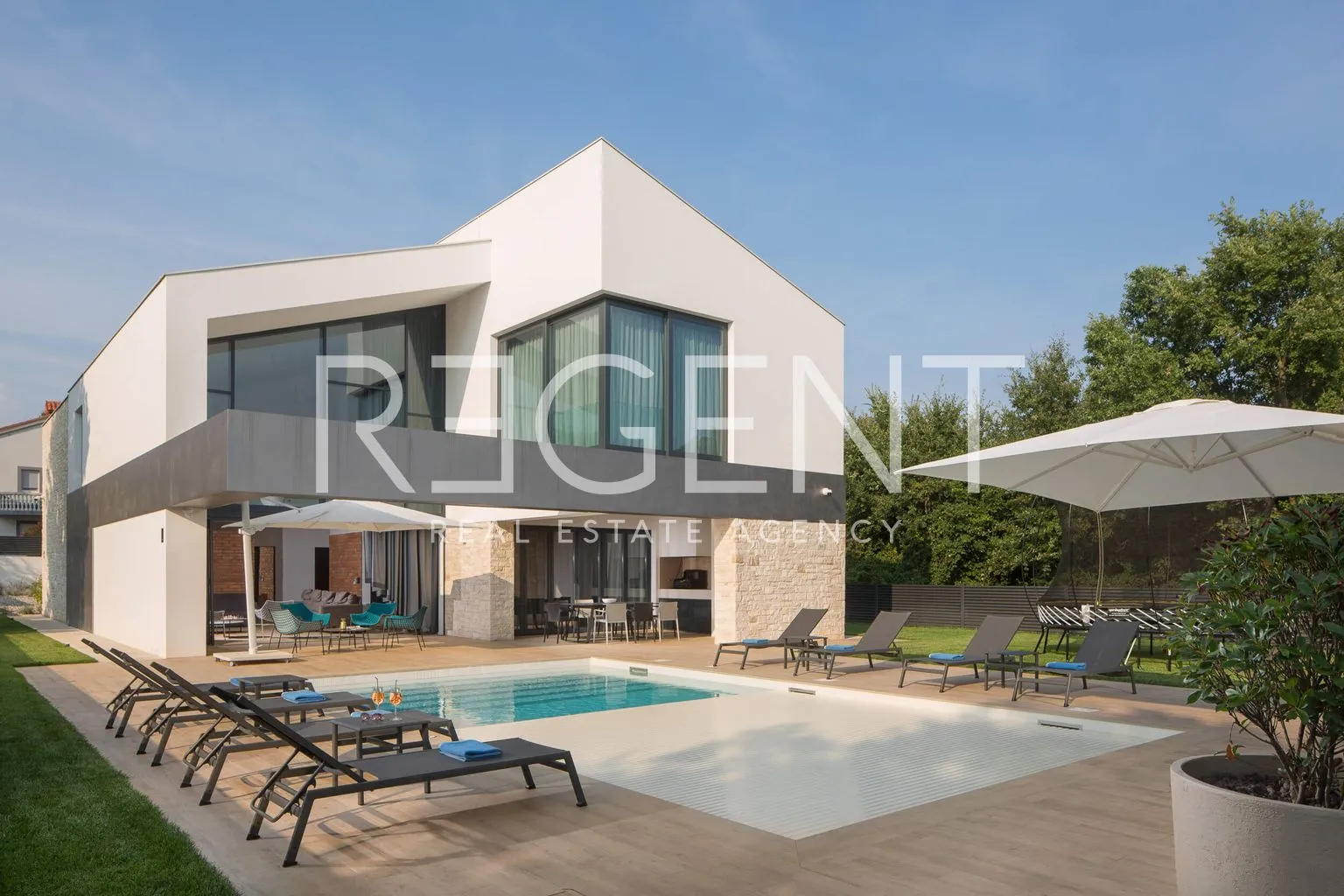 istra, ližnjan - luksuzna vila s privatnim bazenom 400m2 - slika 28