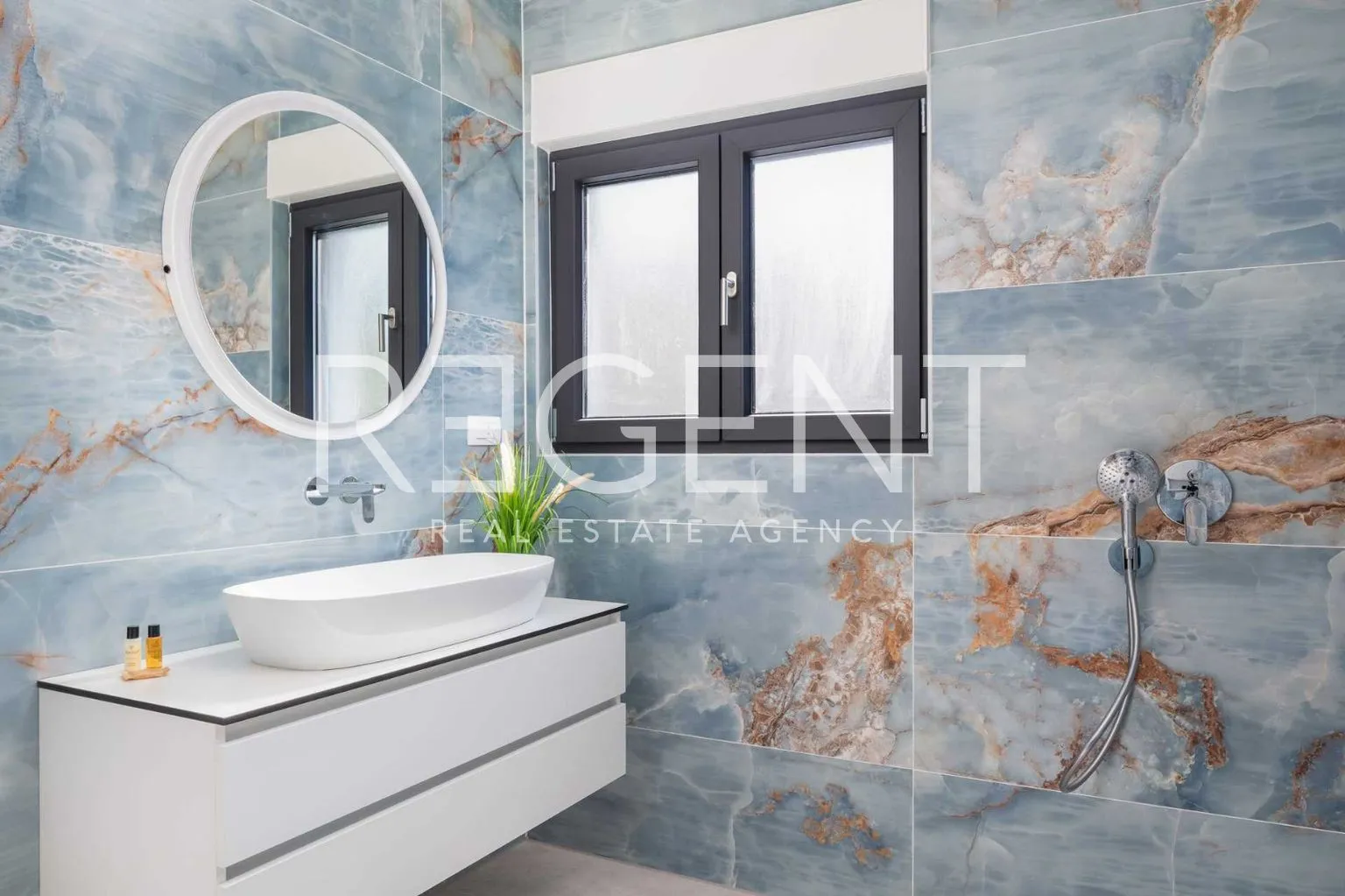 rogoznica – luksuzna vila 200 m2 uz more - slika 28