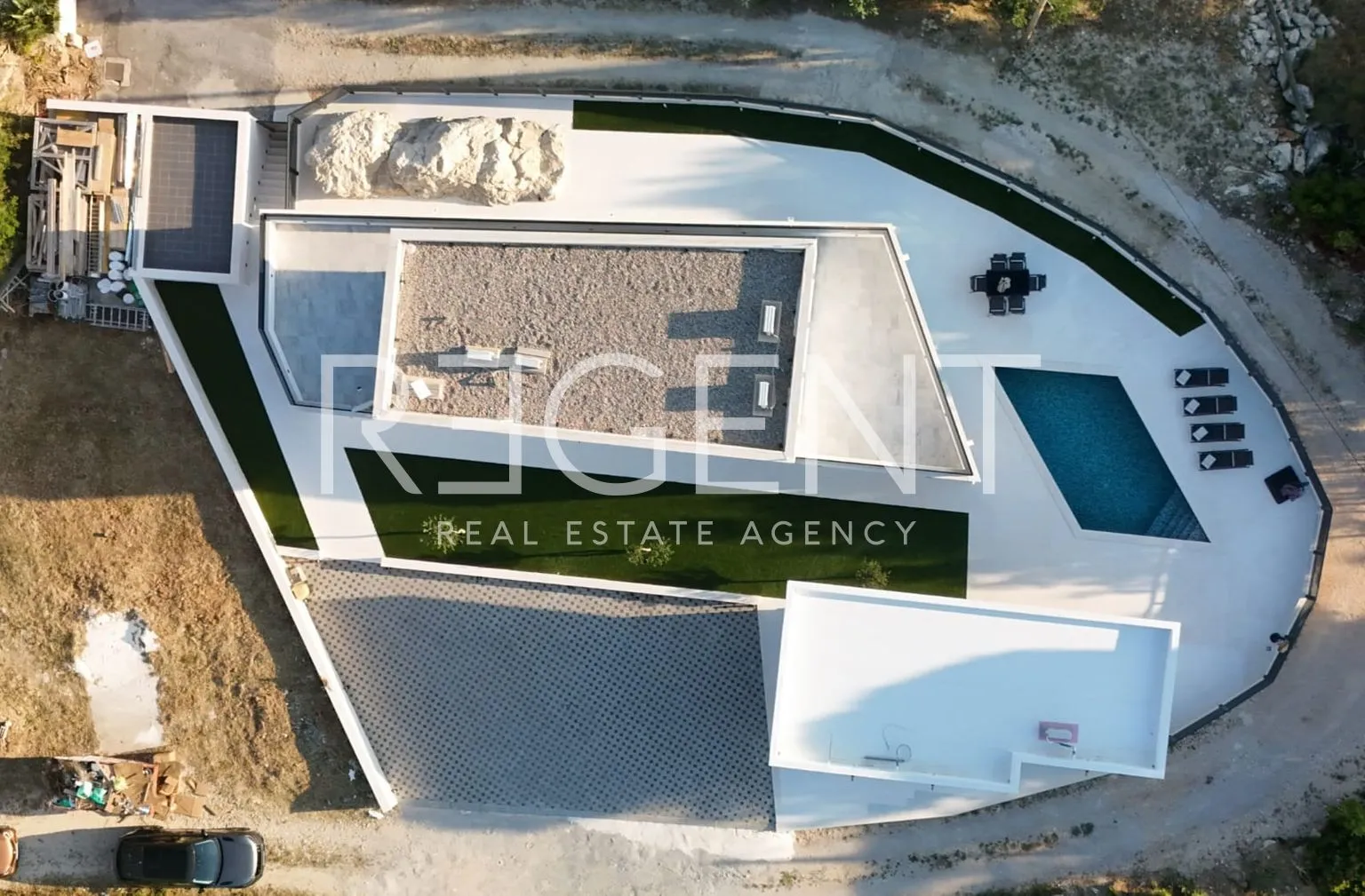 split, strožanac - moderna vila s pogledom na more, bazenom i pomoćnim objektom 50 m2 - slika 4