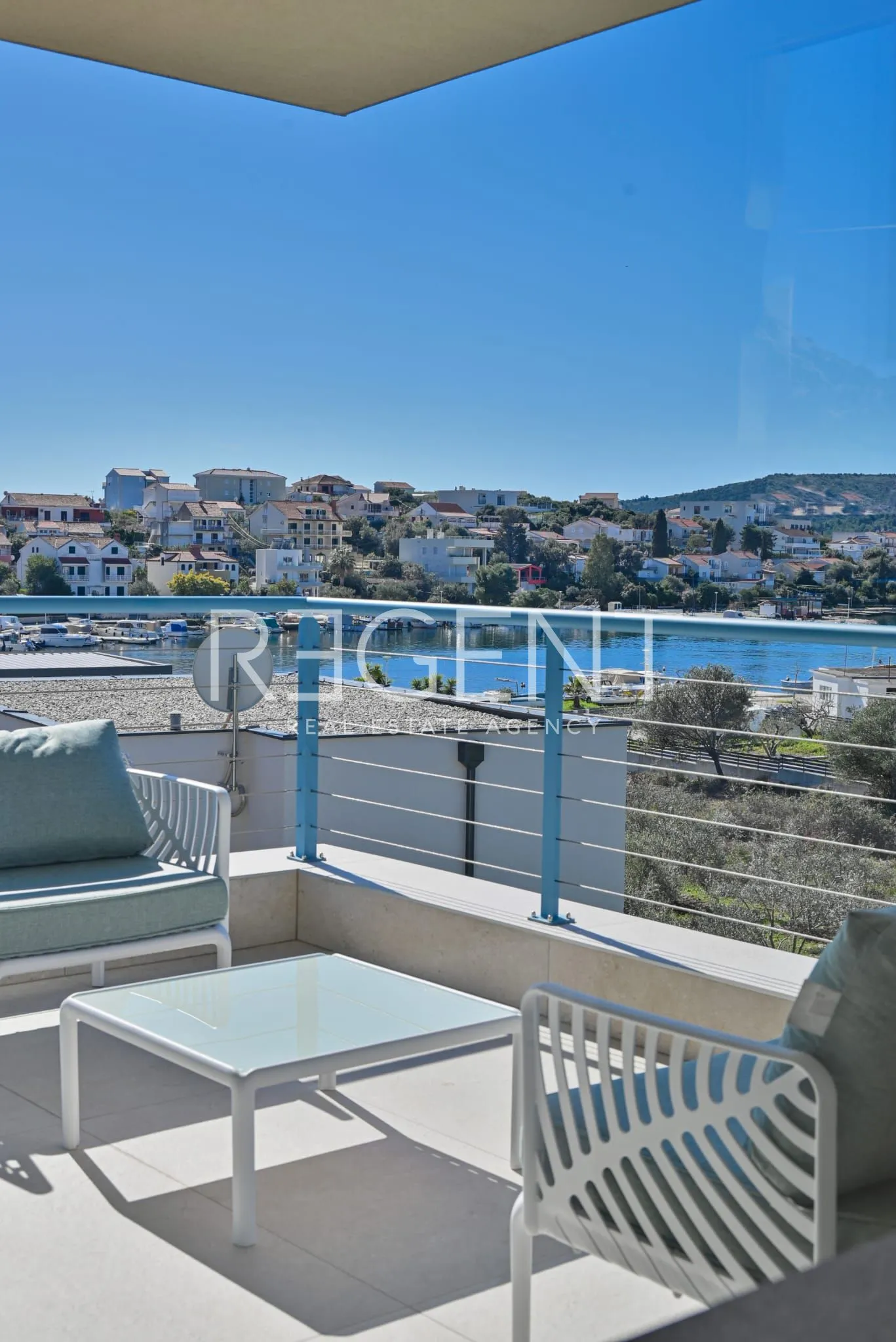 seget vranjica – moderna duplex vila s dva bazena i pogledom na more - slika 8