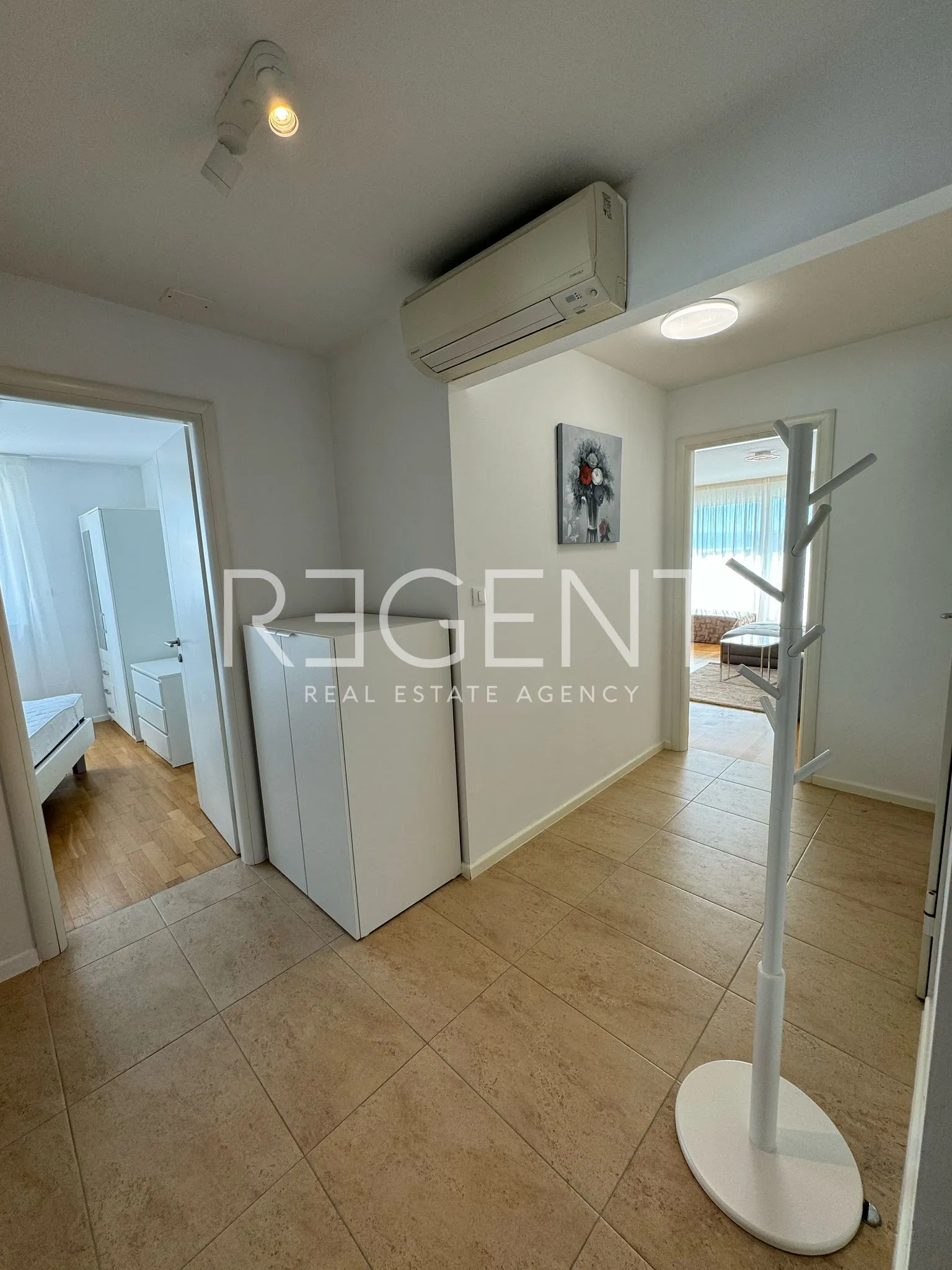 split, žnjan - trosobni penthouse s terasom i pogledom na more 102 m2 dugoročni najam - slika 5
