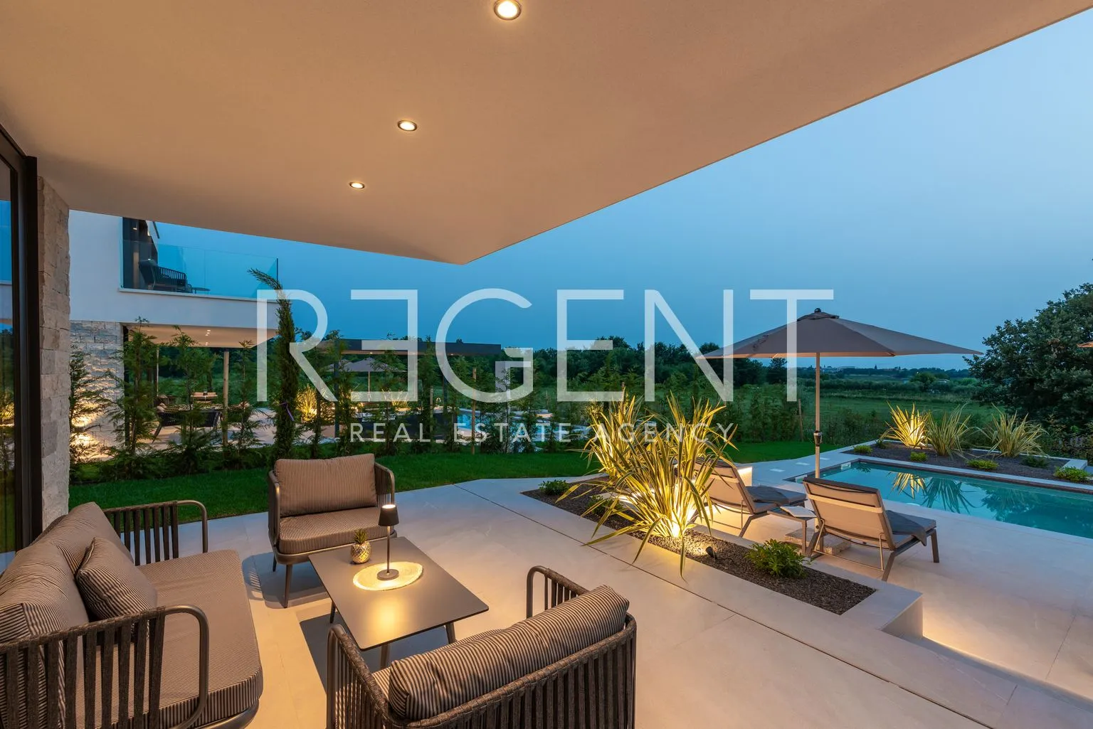 istra, poreč – dizajnerska vila s pogledom na more 310 m2 - slika 27