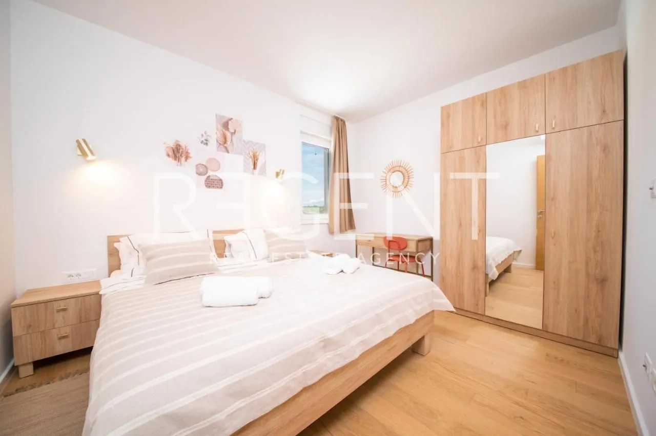 zadar, vrsi – trosobni apartmani s bazenom i pogledom na more - slika 21